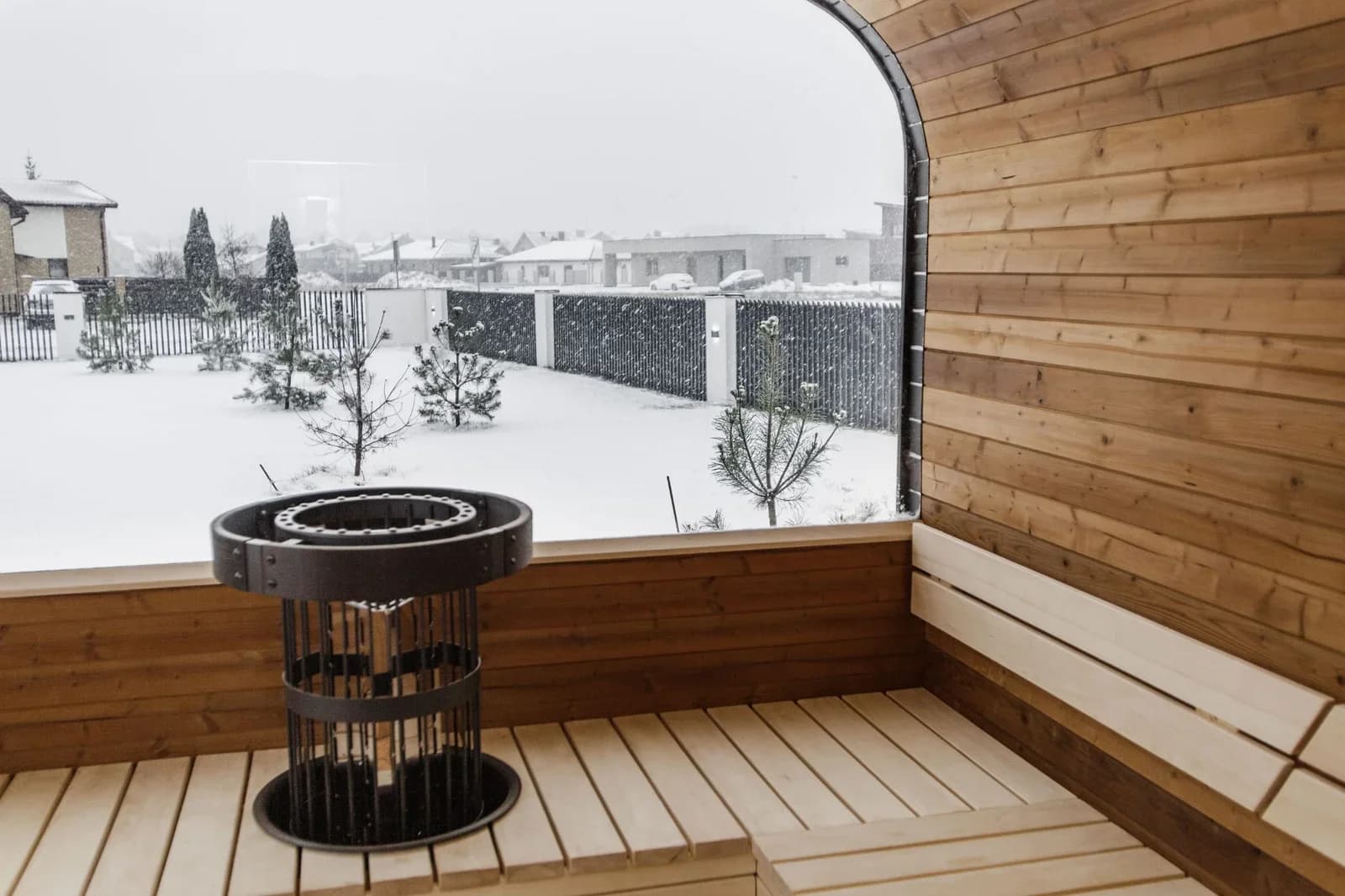 Outdoor Cube Sauna in Thermo Wood Premium Build for 8 People (2.5m x 5m), view 2