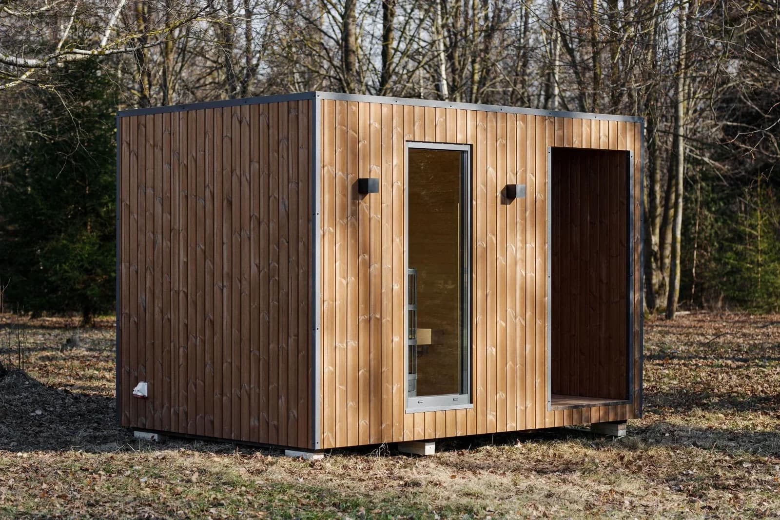 Outdoor Insulated Garden Sauna (2.4m x 3.7m), view 2