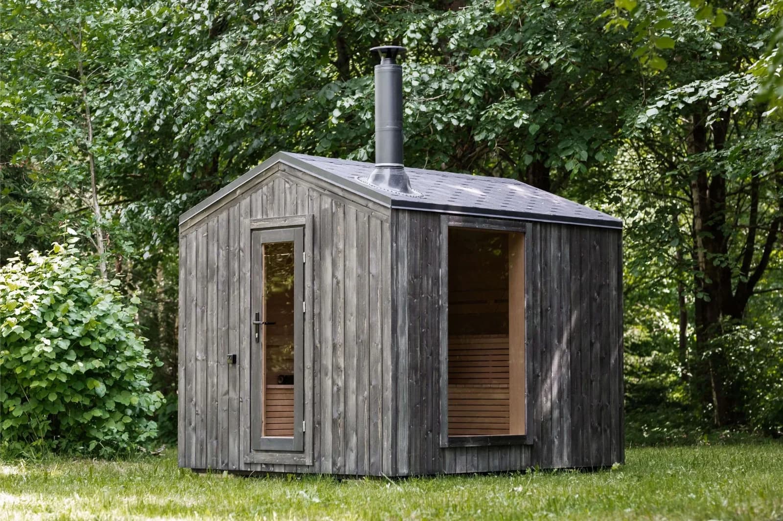 Outdoor Insulated Garden Sauna (2.5m x 3m)
