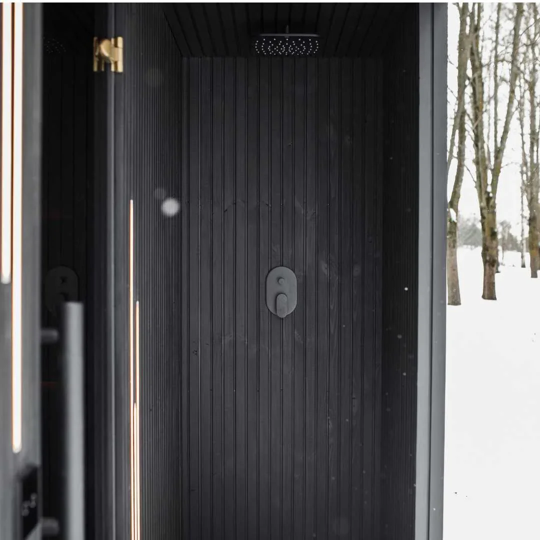 Outdoor Insulated Garden Sauna for 4-6 People (2.3m x 3.3m), view 2