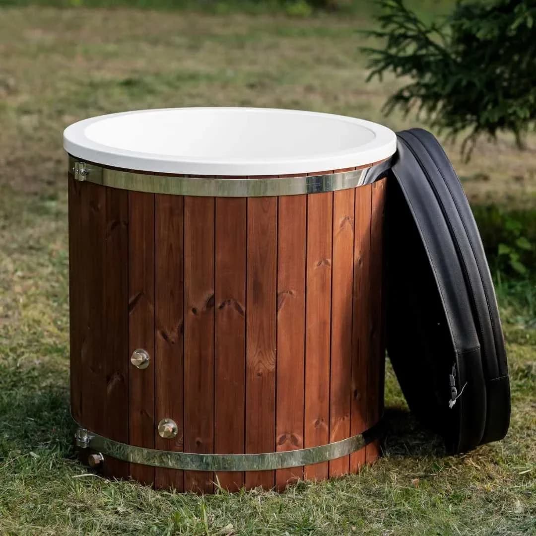 Outdoor Single-Person Fiberglass Cold Plunge Tub
