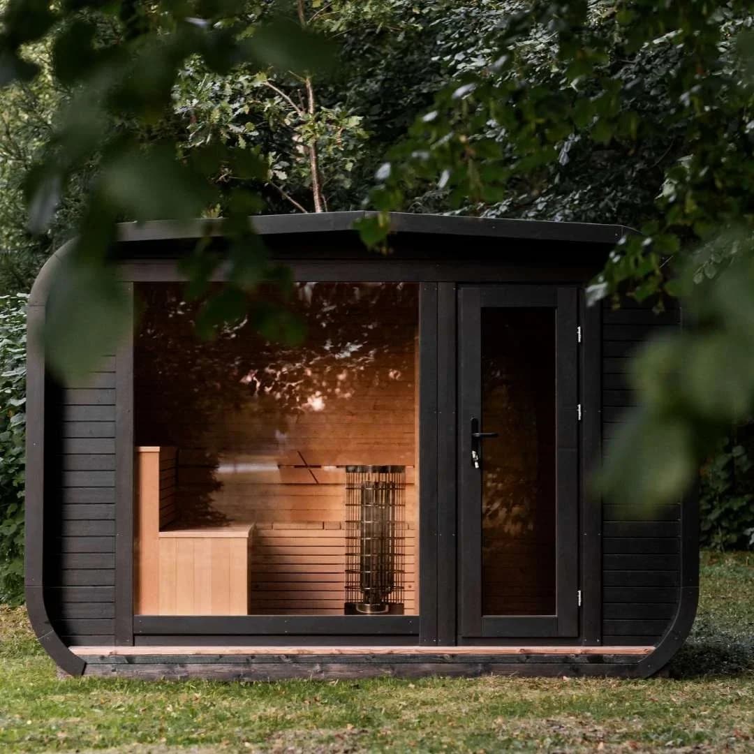 Outdoor Wooden Sauna with Changing Room for 6 People (2.5m x 3.4m)