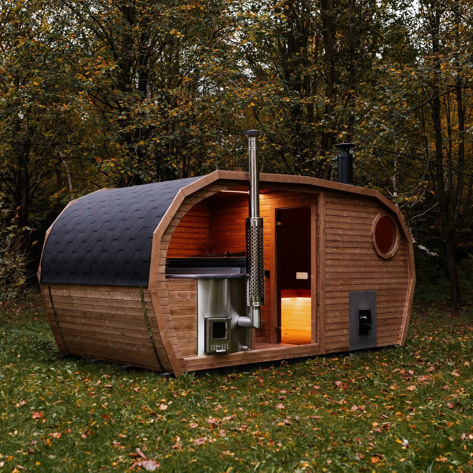 Outdoor Garden Sauna and Hot Tub Suite, view 12
