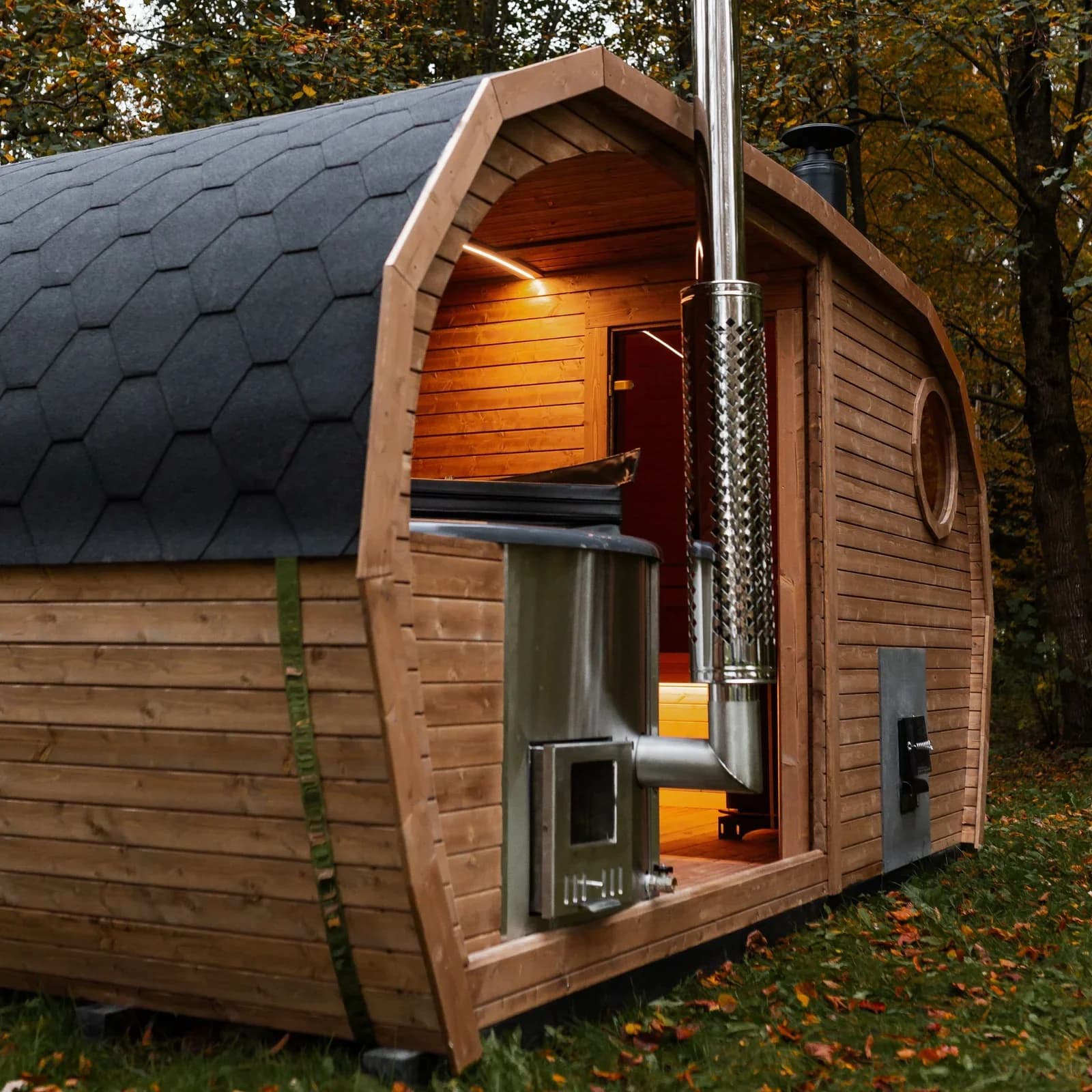 Outdoor Garden Sauna and Hot Tub Suite, view 13