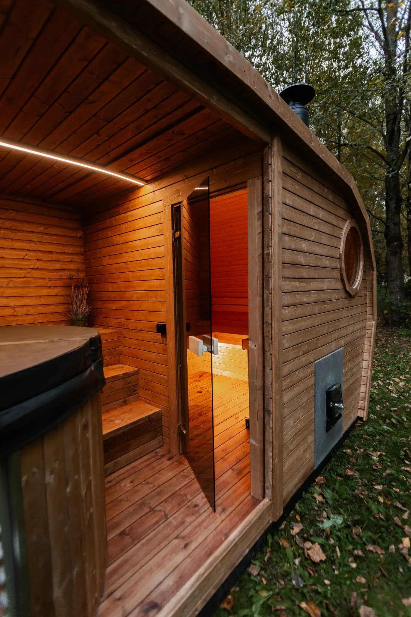 Outdoor Garden Sauna and Hot Tub Suite, view 23