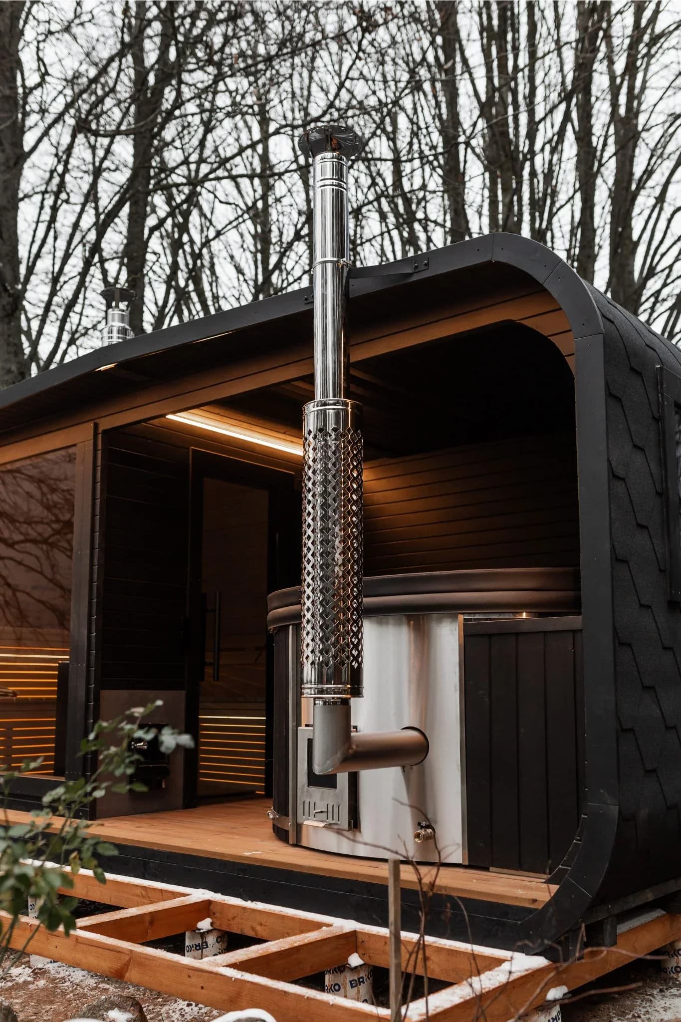 Outdoor Glass-Front Sauna and Hot Tub Suite, view 40