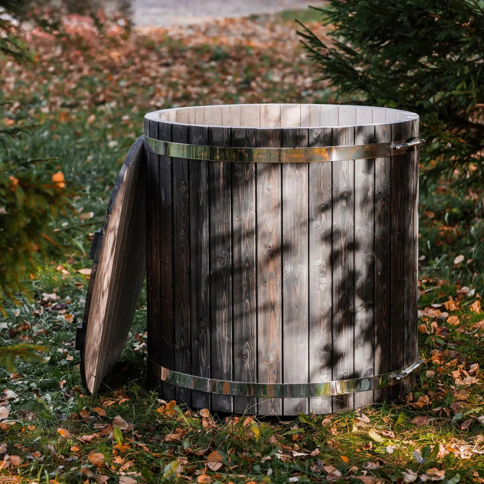 Outdoor Single-Person Wooden Cold Plunge Tub, view 3