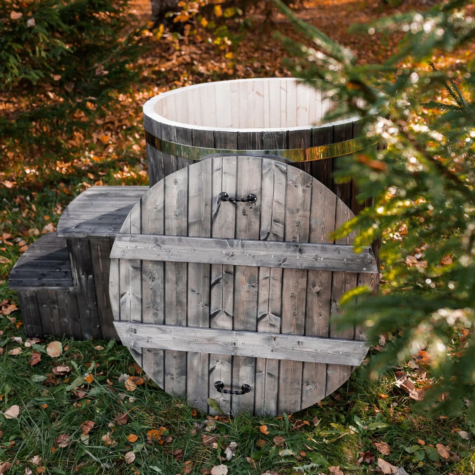 Outdoor Single-Person Wooden Cold Plunge Tub, view 7