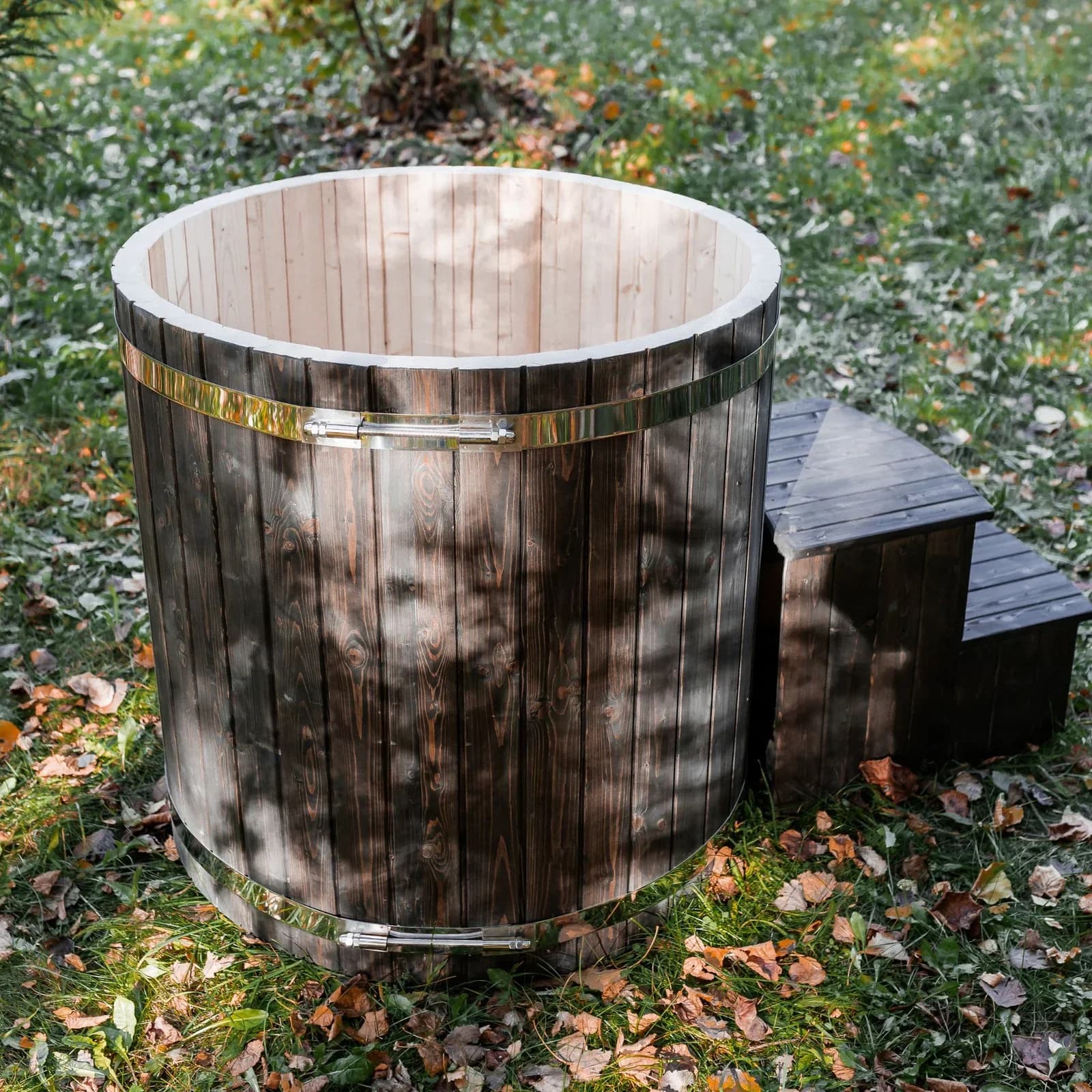 Outdoor Single-Person Wooden Cold Plunge Tub, view 8